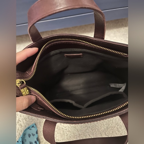 EUC Madewell burgundy small zip top tote - Picture 2 of 2